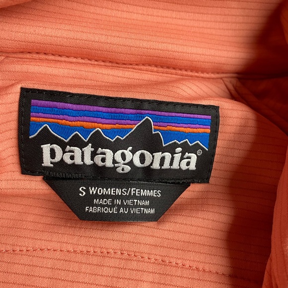 Patagonia Women’s Pack in Jacket - Picture 3 of 10